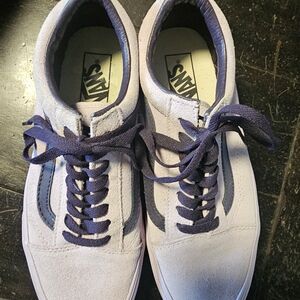 Vans Men's Purple and White Sneakers